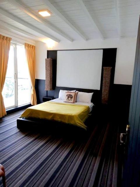 Nuwaraeliya H2O Lakeside Nuwara Eliya Bagian luar foto